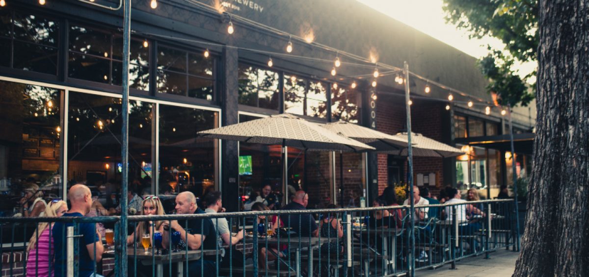 Alaro Craft Brewery front patio