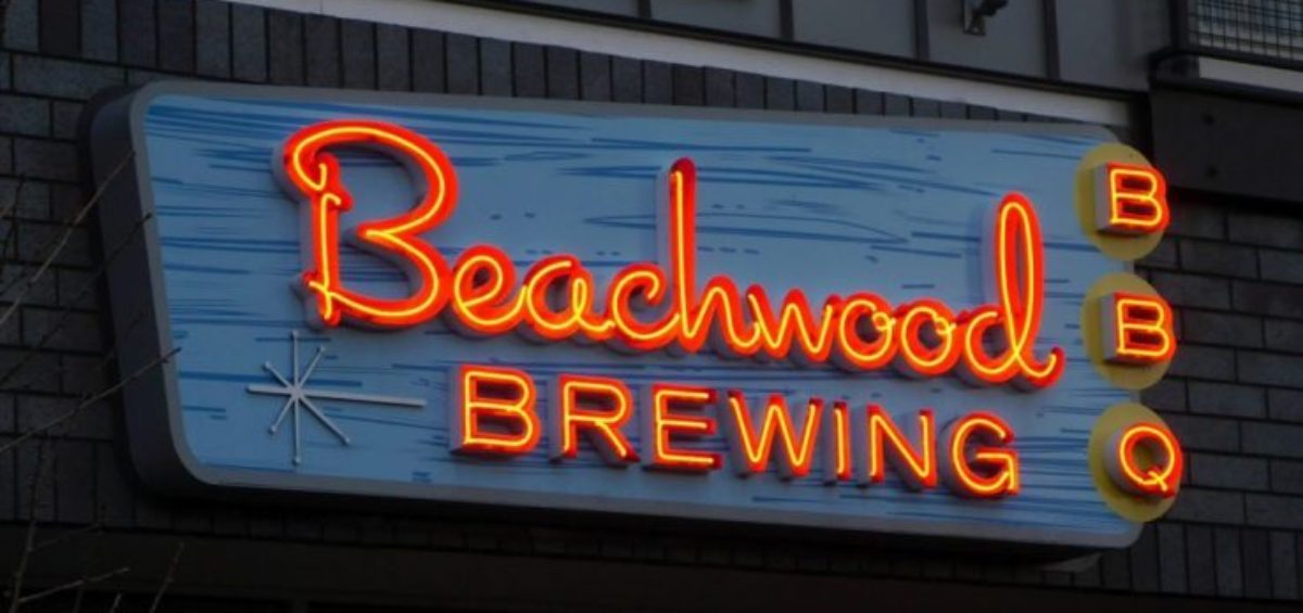 Beachwood Brewing neon sign at night